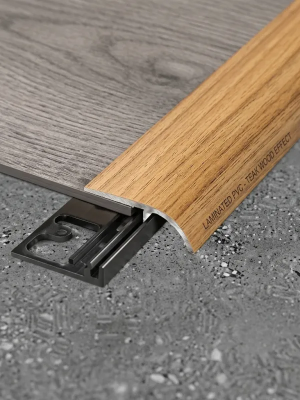 Terminale PVC coordinato SPC — Barra 2,4 m
